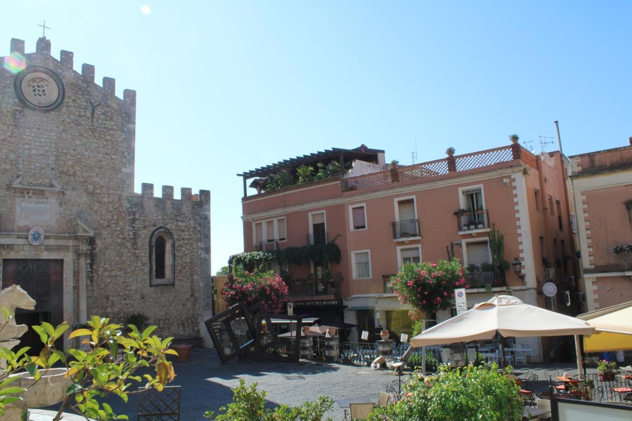 Апартаменты Casa Antica Savoia Таормина Экстерьер фото