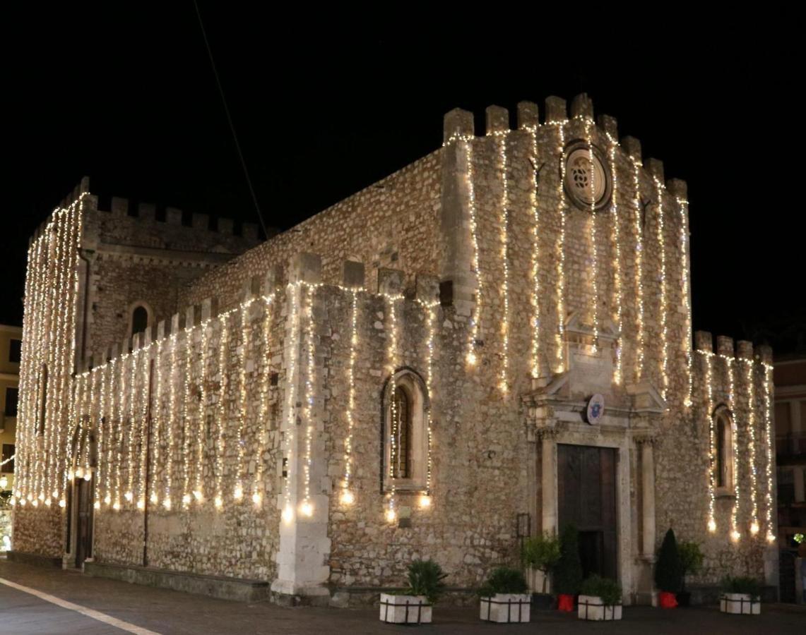 Апартаменты Casa Antica Savoia Таормина Экстерьер фото